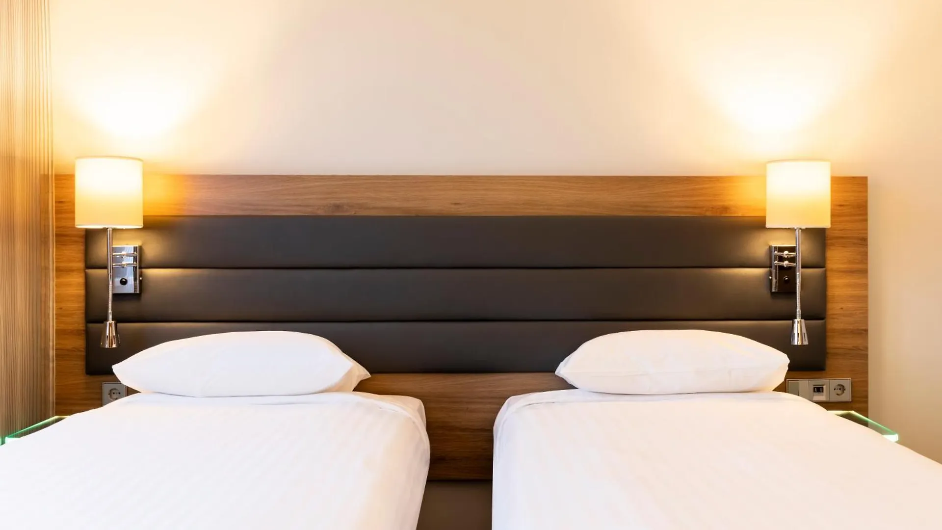 Moxy York Hotel