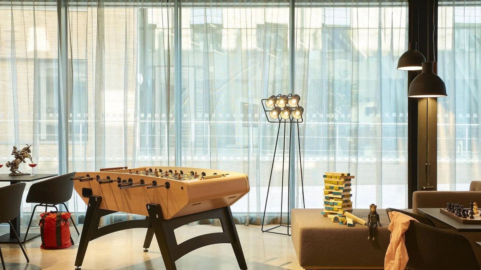 Moxy York Hotel 4*,