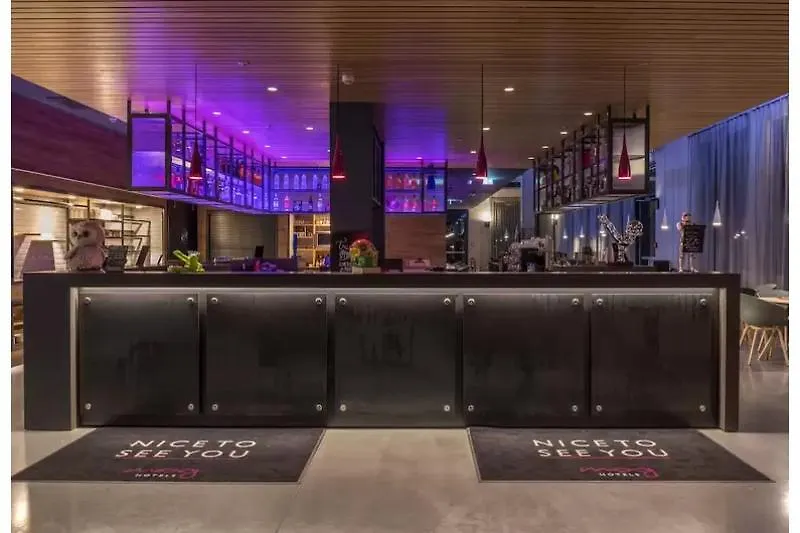 Moxy York Hotel