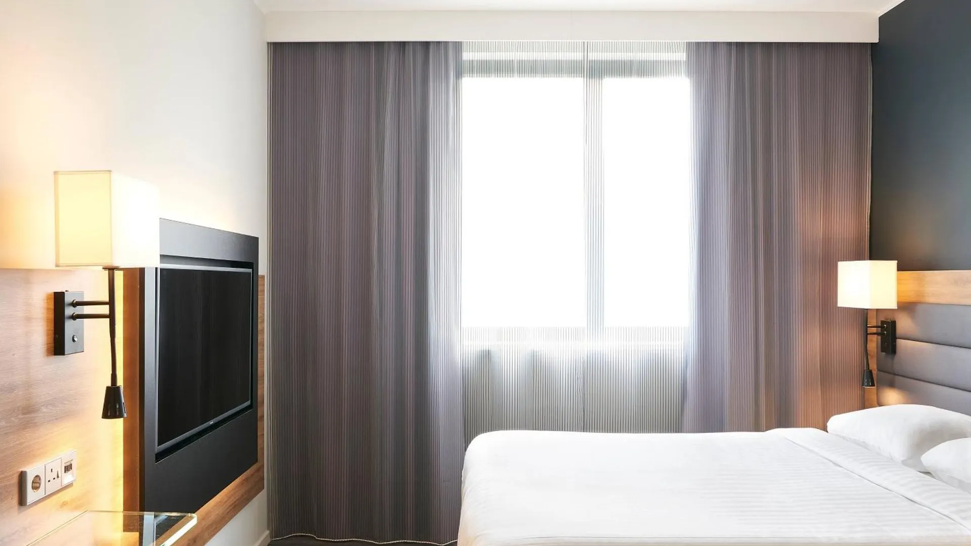 Moxy York Hotel